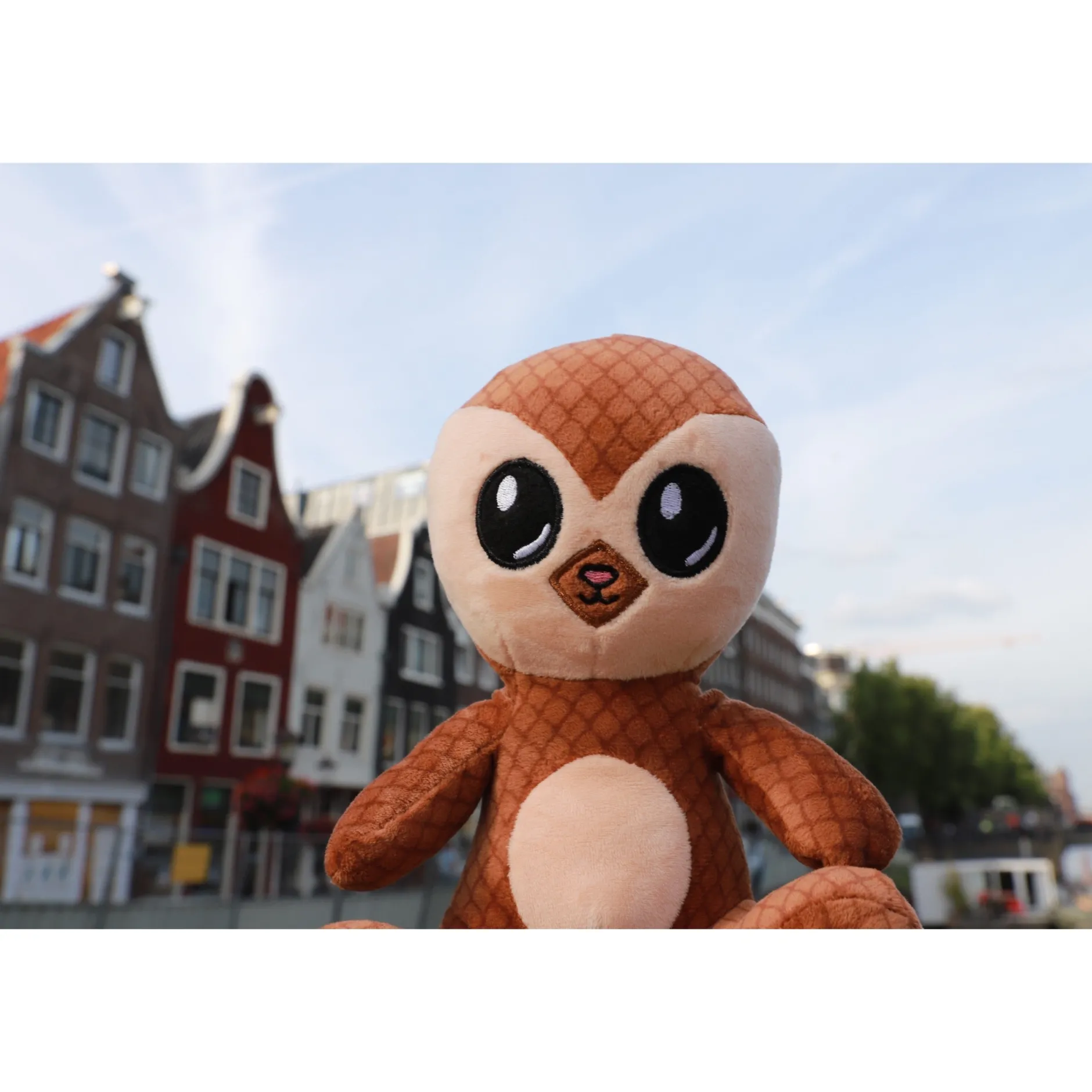 Axol & Friends Java the Pangolin Plush Outlet