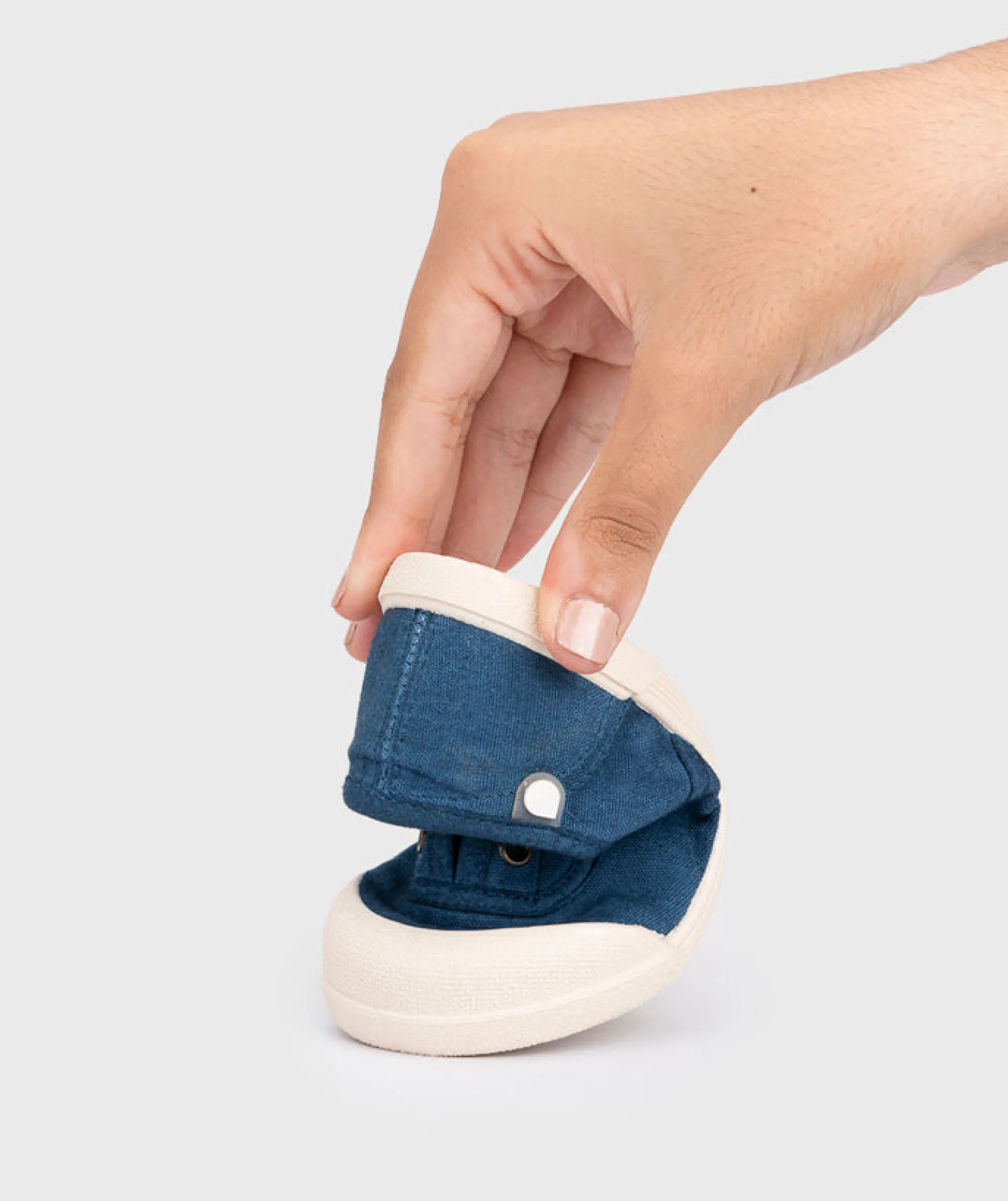 Igor Boy's And Girl's Lona Laceless Shoes - Marino Online